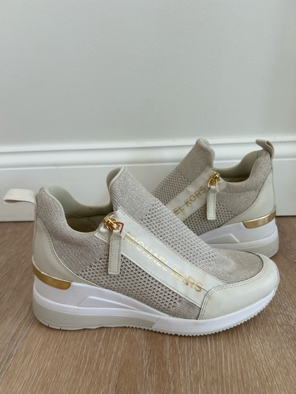 Michael Kors Willis Metallic Stretch Knit Trainer Wedge Sneaker Women Size 7.5 - Picture 2 of 10